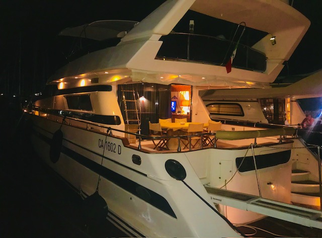 cena in barca yacht